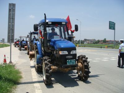 江西構(gòu)建農(nóng)機(jī)補(bǔ)貼運(yùn)行新機(jī)制