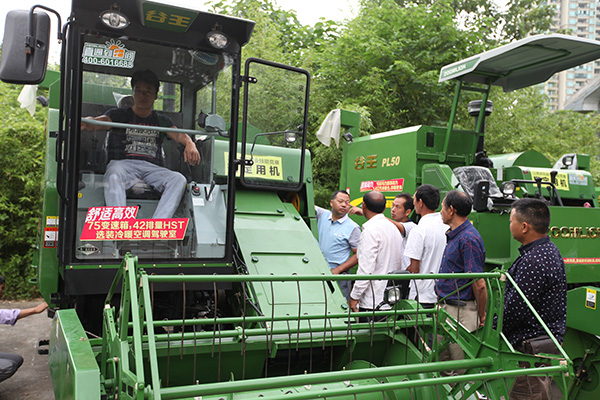 谷王PL50新型水稻機(jī)深受用戶歡迎.jpg