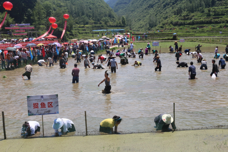 湘西第二屆農(nóng)耕民俗文化節(jié)  跨界融合的全民盛會(huì)